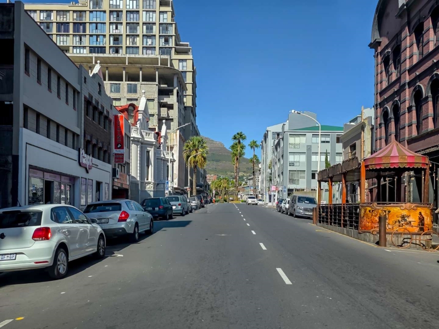 1 Bedroom Property for Sale in Cape Town City Centre Western Cape